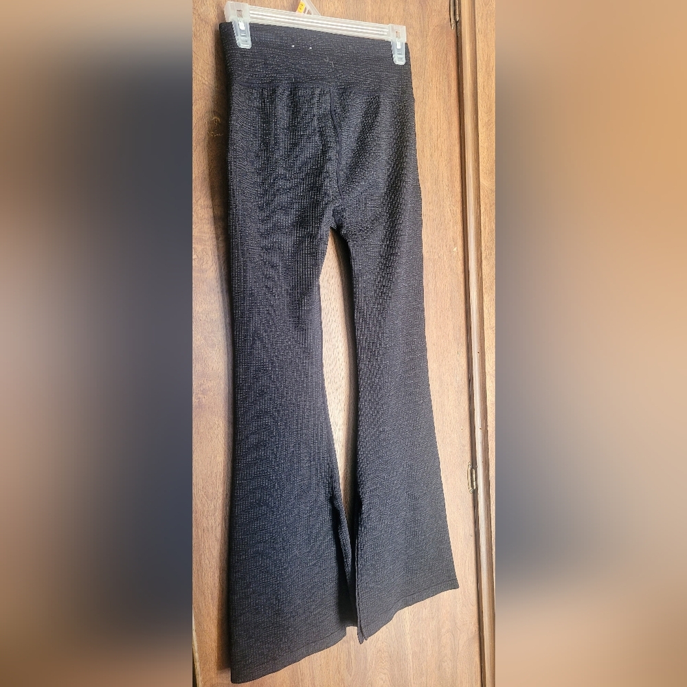 JOY LAB.. Grey-black Flared Legging (106)